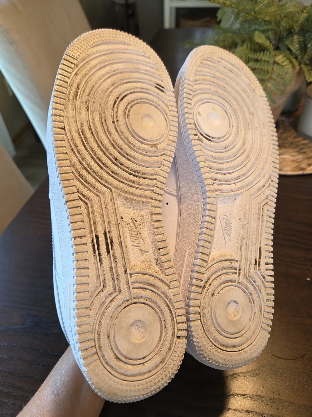 Nike Air Force 1 07 Low Triple White Mens Size 8 Sneaker Like New NO CREASES
